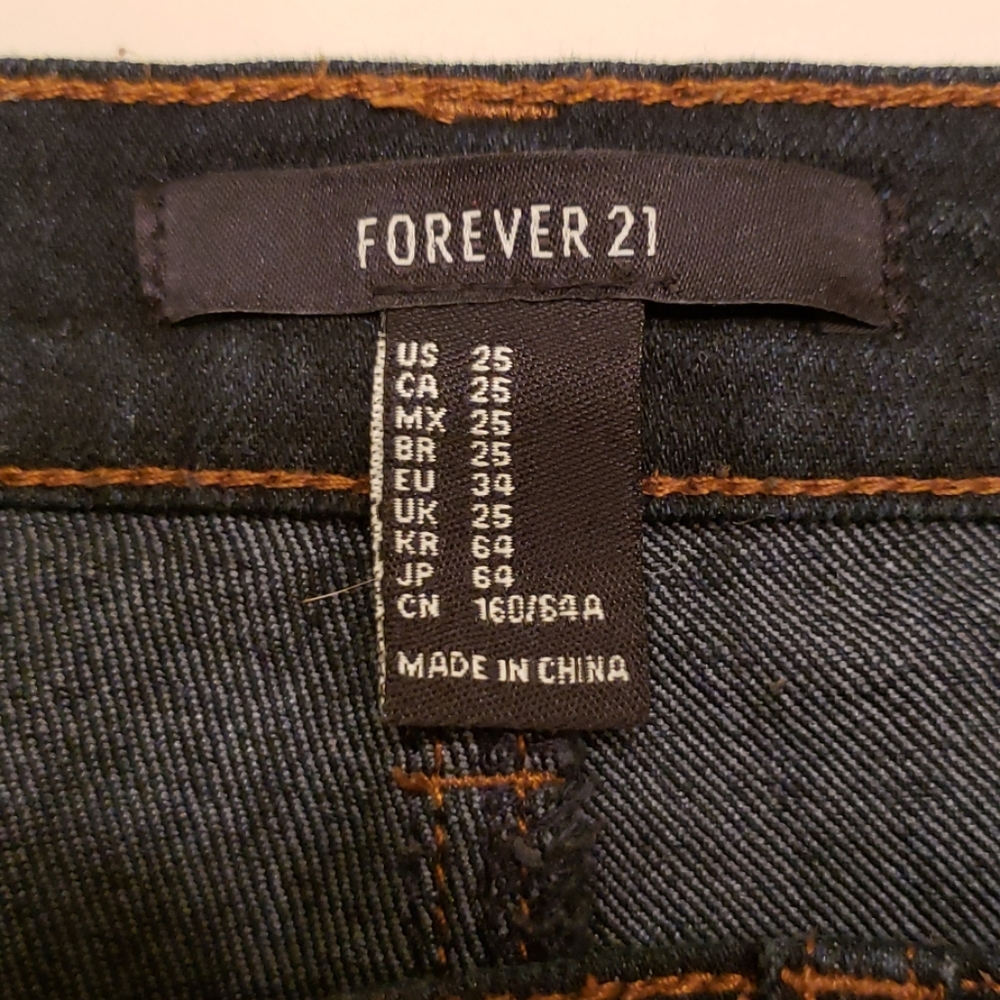 Jeans - Picture 6 of 8